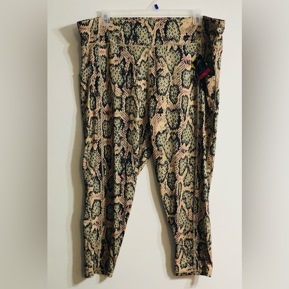 Women’s legging three pockets soft stretchy pull on snake Irish cream 3X plus